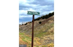 158 EASTERN Drive, MOOREFIELD, WV 26836