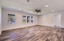 1706 E Garnett Street, Gainesville, TX 76240