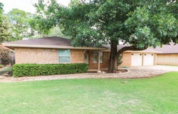 105 E 27th Street, Littlefield, TX 79339
