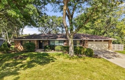 1930 Stephen Street, Aurora, IL 60502