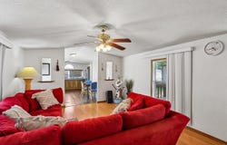 10 Erobi Ln, IowaCity, IA 52240