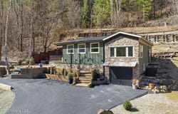 632 Main St, Wardner, ID 83837