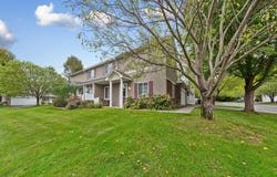 738 Maple Hills Drive, Maplewood, MN 55117