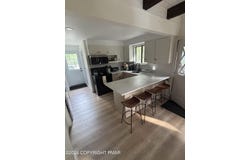278 Cedar Drive, Long Pond, PA 18334