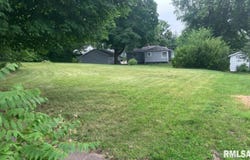 512 2ND Street, Lacon, IL 61540