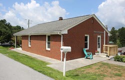 207 Steeles Ln, Tazewell, VA 24651