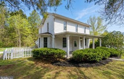 449 S 3RD Street, OAKLAND, MD 21550