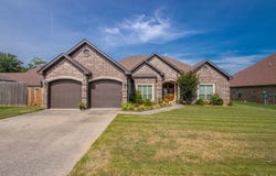 3113 DAPPLE GRAY, Benton, AR 72015