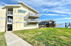 82 2nd St, Cedar Key, FL 32625