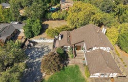 945 Stow Ln, Lafayette, CA 94549