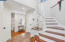 384 Via Loma, Morgan Hill, CA 95037