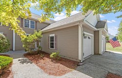 32 Overlook Circle, Hudson, NH 03051