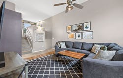 347 Gladstone Lane, Elgin, IL 60120