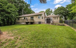 920 E Amis Road, Rogers, AR 72756