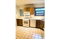 120 Park Gate Drive, Edison, NJ 08820