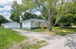 514 E 7th St, Hamilton, MO 64644