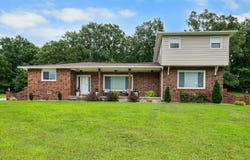 4020 Highway O, Bolivar, MO 65613