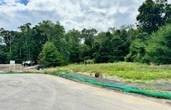 18 York Dr, Attleboro, MA 02703