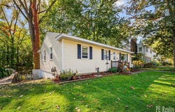 1438 43rd Street SW, Wyoming, MI 49509