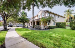 3917 Heron Ridge Ln, Weston, FL 33331
