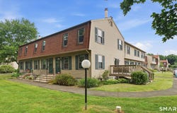 49 Bay Path Way, Branford, CT 06405