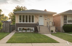 7816 Latrobe Avenue, Burbank, IL 60459