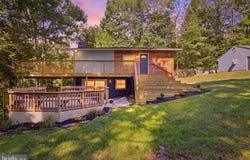 132 HILLTOP Road, DELTA, PA 17314