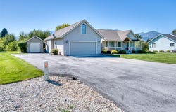 215 Carriage Road, Hamilton, MT 59840