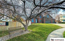 2924 Blackhawk Circle, Bellevue, NE 68123