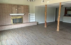 110 Tyler Ave, Sabinal, TX 78881