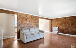 648 W 700 N, Clearfield, UT 84015