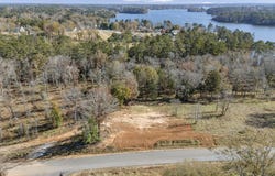 Lands Ends Lane, Prosperity, SC 29127