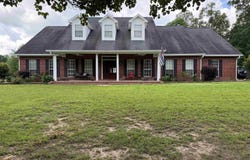 134 W Little Lane, White Hall, AR 71602