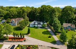 12 Leeside Road, Carmel, NY 10512