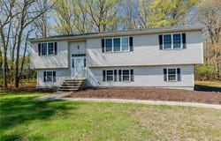 136 Hope Hill Terrace, Cranston, RI 02921
