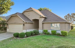 9705 Pinewood Drive, Denton, TX 76207