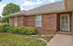 981 W Jake Flood Circle, Nixa, MO 65714