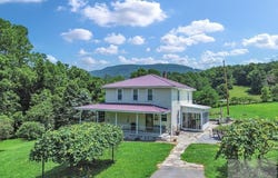 250 Robertson Mountain Rd., NARROWS, VA 24124