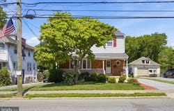 120 S SCOTT AVE, GLENOLDEN, PA 19036