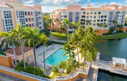 737 Crandon Blvd, Key Biscayne, FL 33149