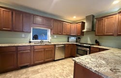 122 S River St, Athens, PA 18810