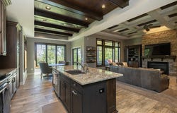 17389 Berkshire Parkway, Clive, IA 50325