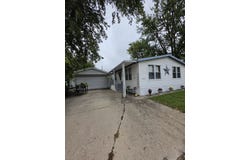 1306 13th Street, Bloomington, IL 61704