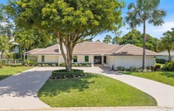 460 Glenbrook Drive, Atlantis, FL 33462