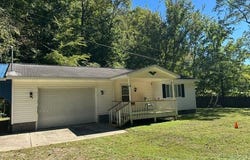 13 Browns Road, Cedar Grove, WV 25110