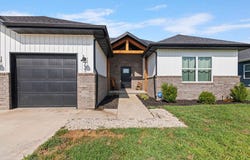 733 N Dean Lane, Republic, MO 65738