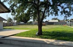 906 E Cheyenne Avenue, Canadian, TX 79014