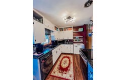 110 W Bishop St, Luverne, MN 56156