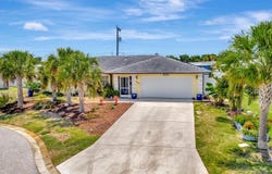 5729 AUGUSTA Circle, SARASOTA, FL 34238