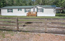 17824 NE 143RD Terrace, Waldo, FL 32694